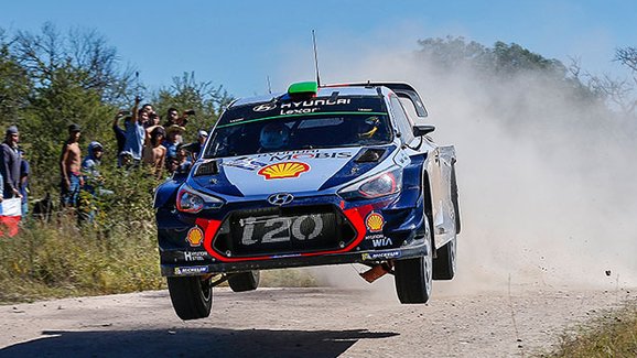 Portugalská rallye: Dosáhne Neuville na hattrick?