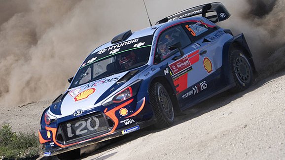 Portugalská rallye v cíli: Neuville vyhrál a vede MS