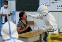Vědci z Wu-chanu objevili smrtelnější koronavirus! Máme se bát? Prymula se diví