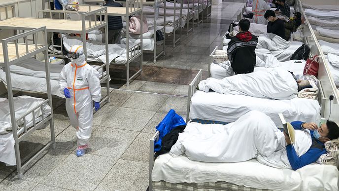 Čína ve Wu-chanu dostavěla druhou nemocnici určenou pro pacienty nakažené novým typem koronaviru.