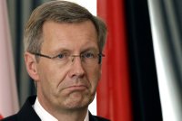 Německý prezident rezignoval: Kvůli dovoleným a výhodným půjčkám