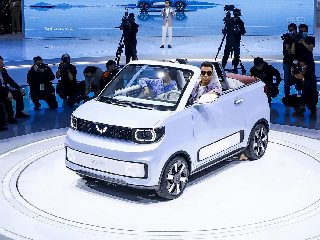 Wuling Hong Guang MINI EV Cabrio