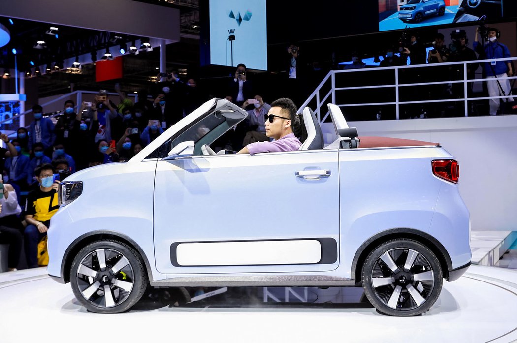 Wuling Hong Guang MINI EV Cabrio