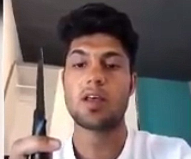 Afghánský uprchlík před útokem ve vlaku natočil děsivé video.