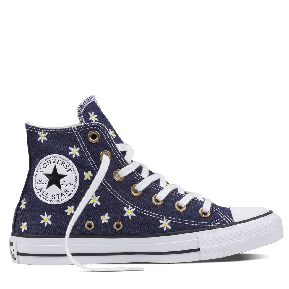 Modré kotníkové boty Converse s vyšívanými květinami