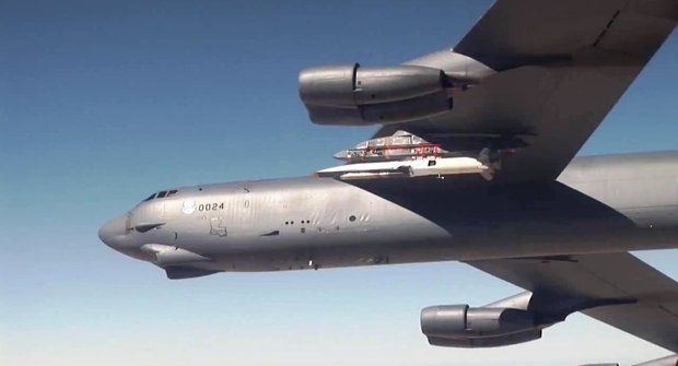 Podařilo se! Boeing X-51 se řítí hypersonickou rychlostí