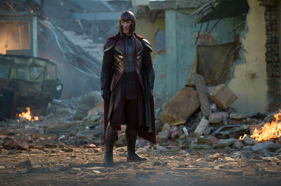 Michael Fassbender jako Magneto