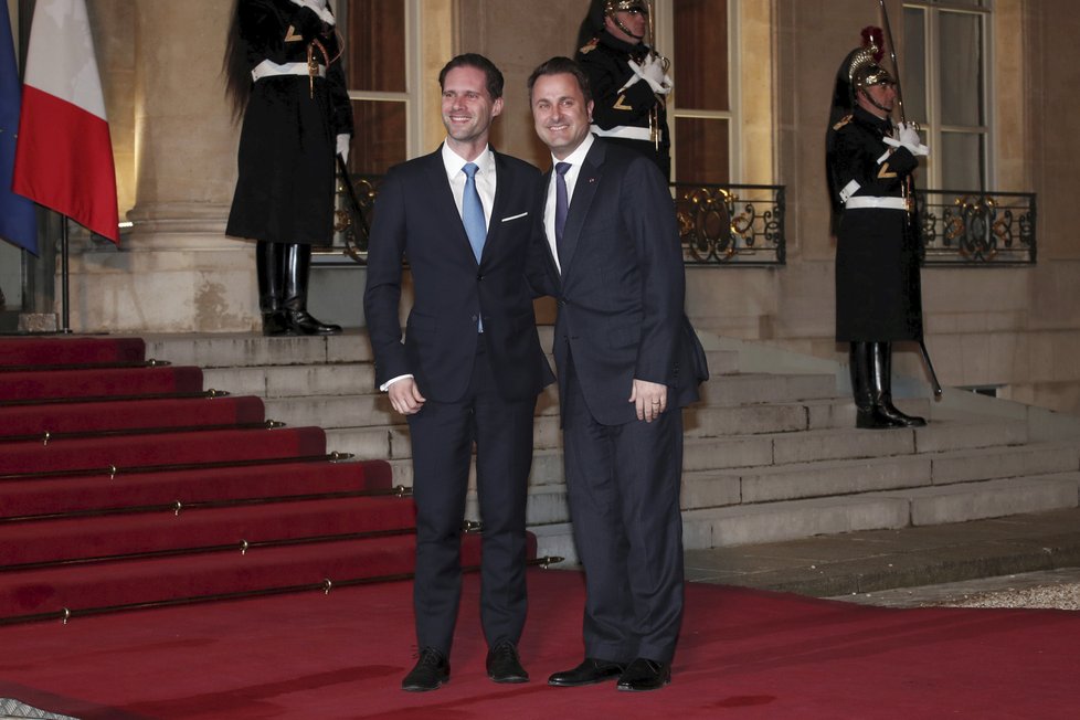 Lucemburský premiér Xavier Bettel se svým manželem