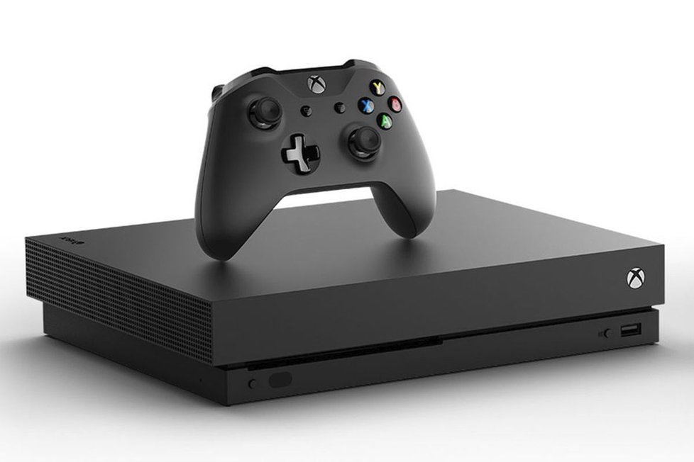 Kromě Xbox One X jsou k mání i standardní verze konzole.