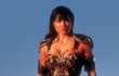 Lucy Lawless jako Xena.