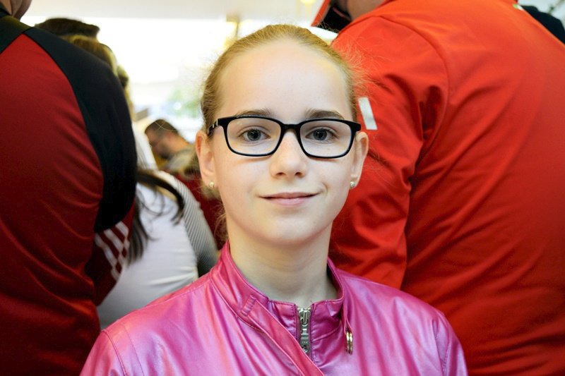 Studentka Neli (12) : „Telefony asi nevystačí, koupíme si hodinky.“