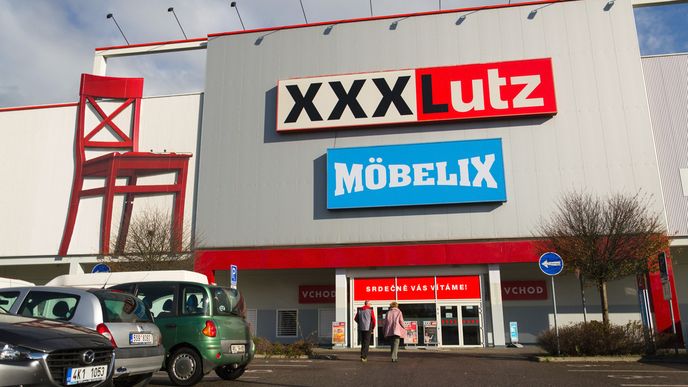Nábytkářský řetězec XXXLutz, pod který spadají i prodejny Möbelixu, pohltí značku Kika.