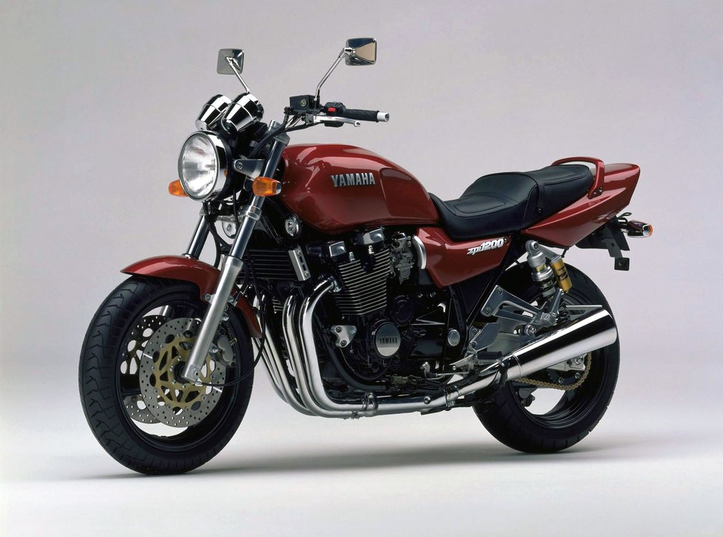 Yamaha XJR1200