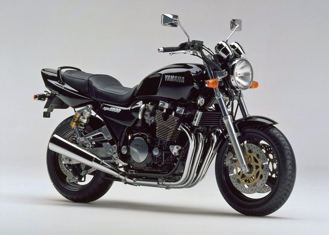 Yamaha XJR1200