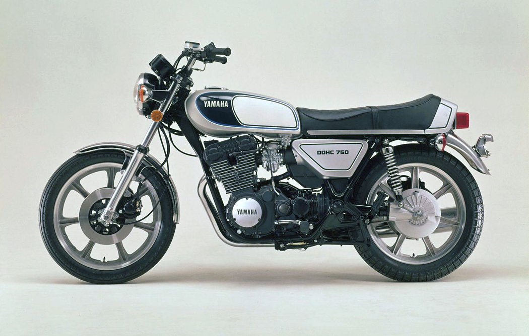 Yamaha XS750