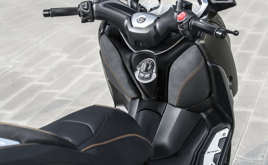 Yamaha TMAX 560