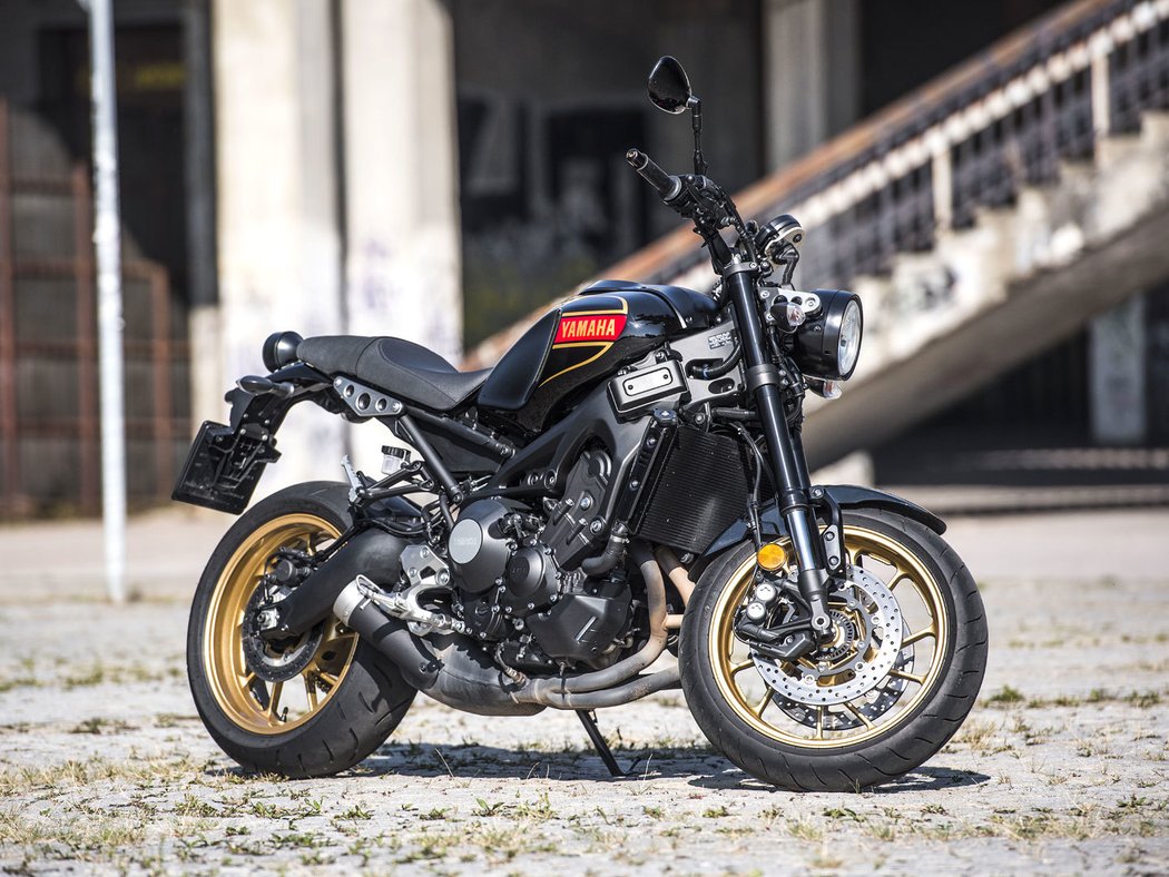 Yamaha XSR900