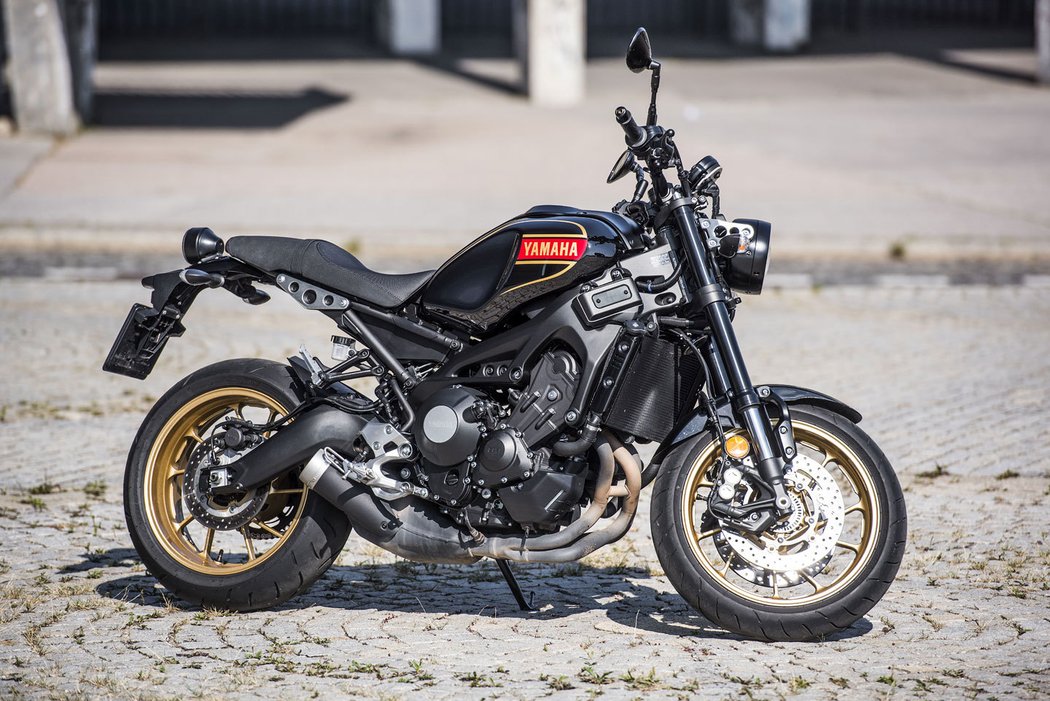 Yamaha XSR900