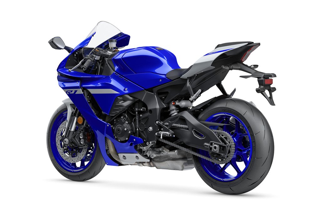 Yamaha YZF-R1 a YZF-R1M