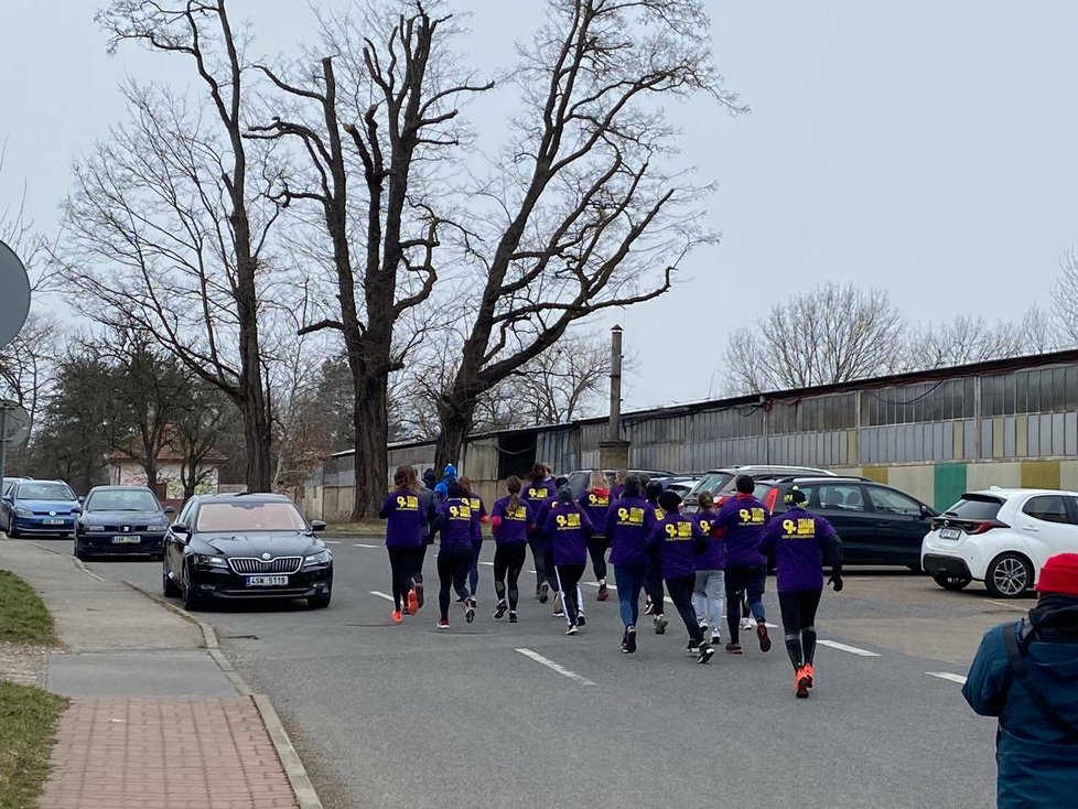 Běh Yellow Ribbon Run na podporu integrace lidí po výkonu trestu do společnosti letos odstartoval v Domově sv. Karla Boromějského