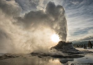 Yellowstonský národní park vykazuje nebývalou aktivitu. Blíží se výbuch supervulkánu?