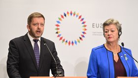 Vicepremiér Vít Rakušan a eurokomisařka Ylva Johanssonová (24.10.2022)