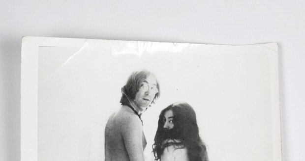 John Lennon a Yoko Ono jak je bůh stvořil