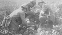 K prvnímu bojovému použití otravných látek došlo 22. dubna 1915.