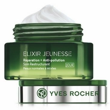 Omlazující péče Elixir Jeunesse Yves Rocher, 749 Kč (50 ml), koupíte na www.yvesrocher.cz nebo v kamenných prodejnách