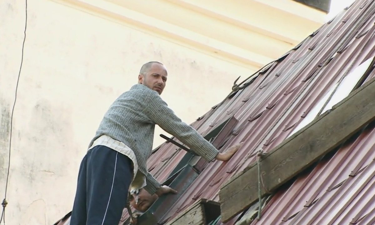 O herce se staral na střeše zkušený profesionál.