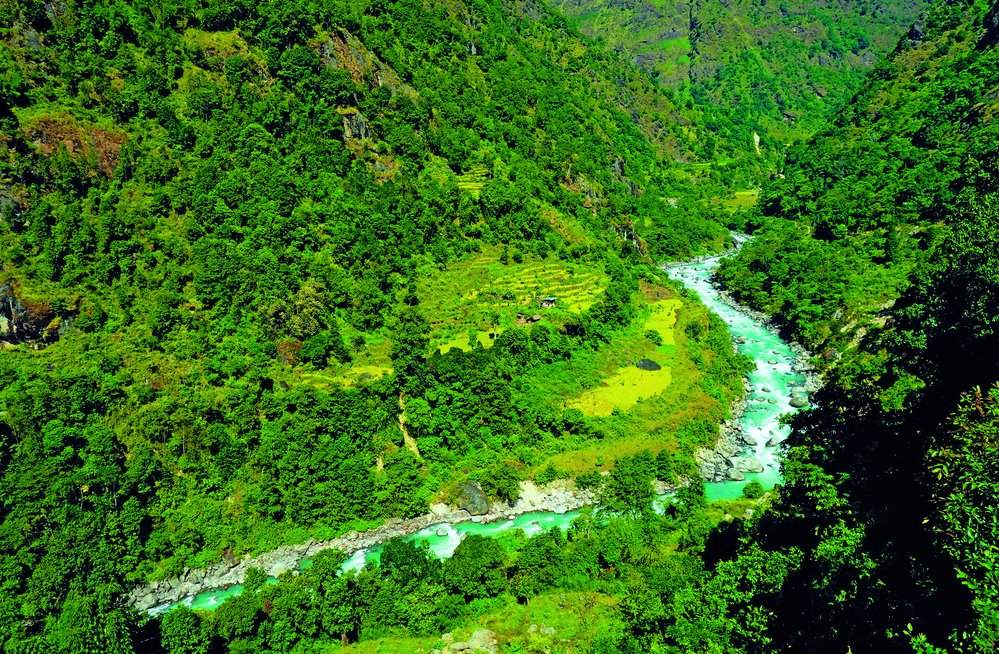 Řeka Tamor je největší ve východním Nepálu