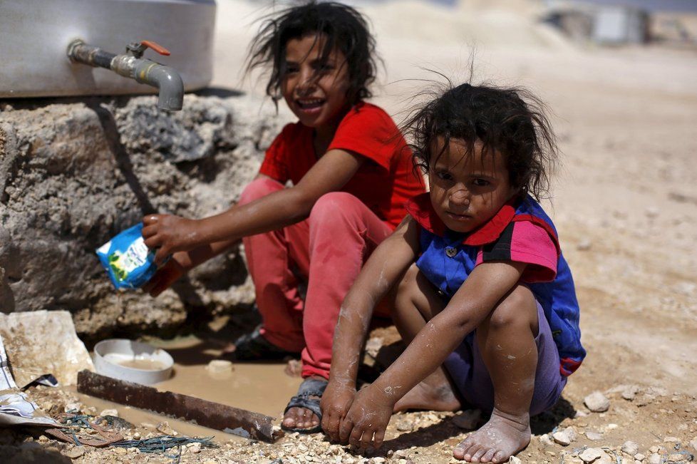 Děti v uprchlickém táboře Zatárí v Jordánsku