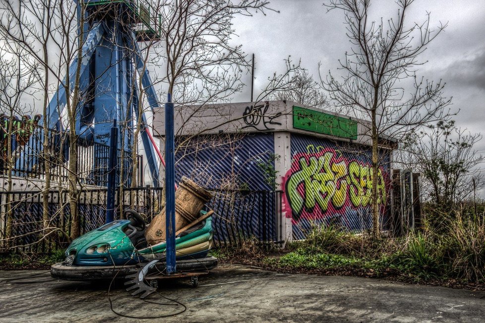 Zábavní park v New Orleans se po hurikánu Kathrina proměnil v město duchů