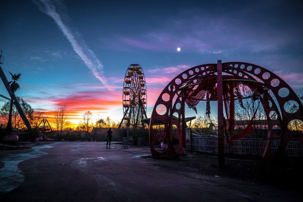 Zábavní park v New Orleans se po hurikánu Kathrina proměnil v město duchů