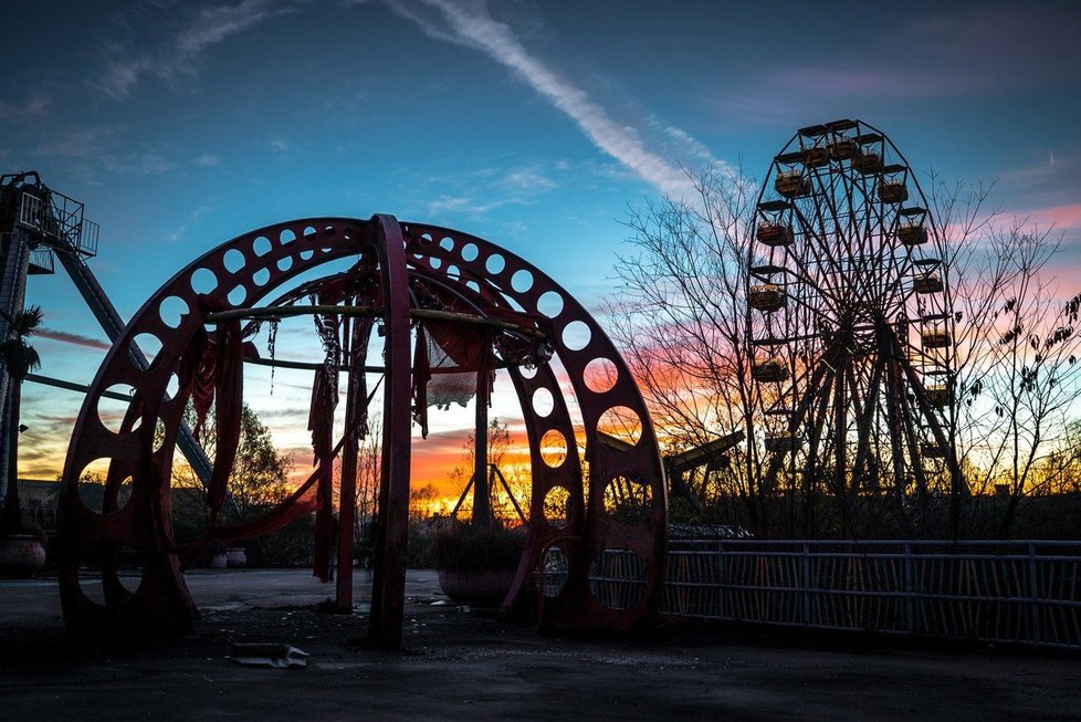 Zábavní park v New Orleans se po hurikánu Kathrina proměnil v město duchů