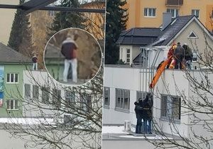 V Zábřehu házel muž ze střechy kameny. Policie musela centrum uzavřít. Po dvou hodinách muže zpacifikovala zásahovka.