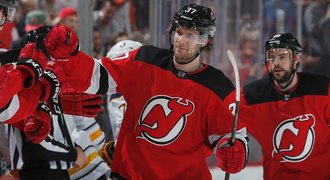 Zacha podle ruských médií posílí Omsk! Devils věří, že zůstane v NHL