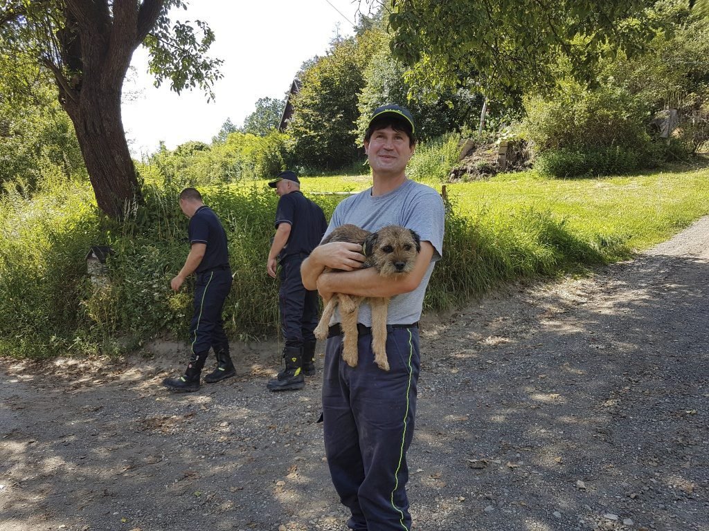 Bárta na skále objevili hasiči