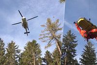 Horská služba zachraňovala turistu v Beskydech: Pomoci musel i vrtulník!