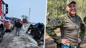 Poručík Jiří Maryška, člen oddělení posádkových služeb Posádkového velitelství Praha, pomohl u dopravní nehody.