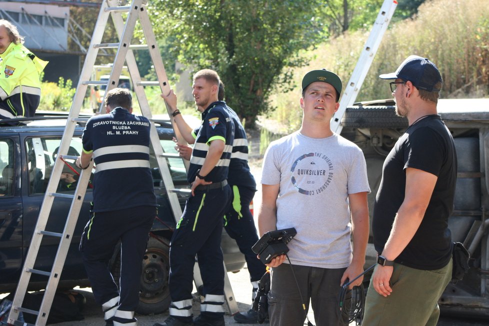 Pražští záchranáři točí video, které má rozproudit debatu o tom, jaká opravdu je profese záchranáře.