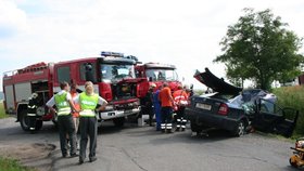 K nehodě přijelo několik záchranných vozů