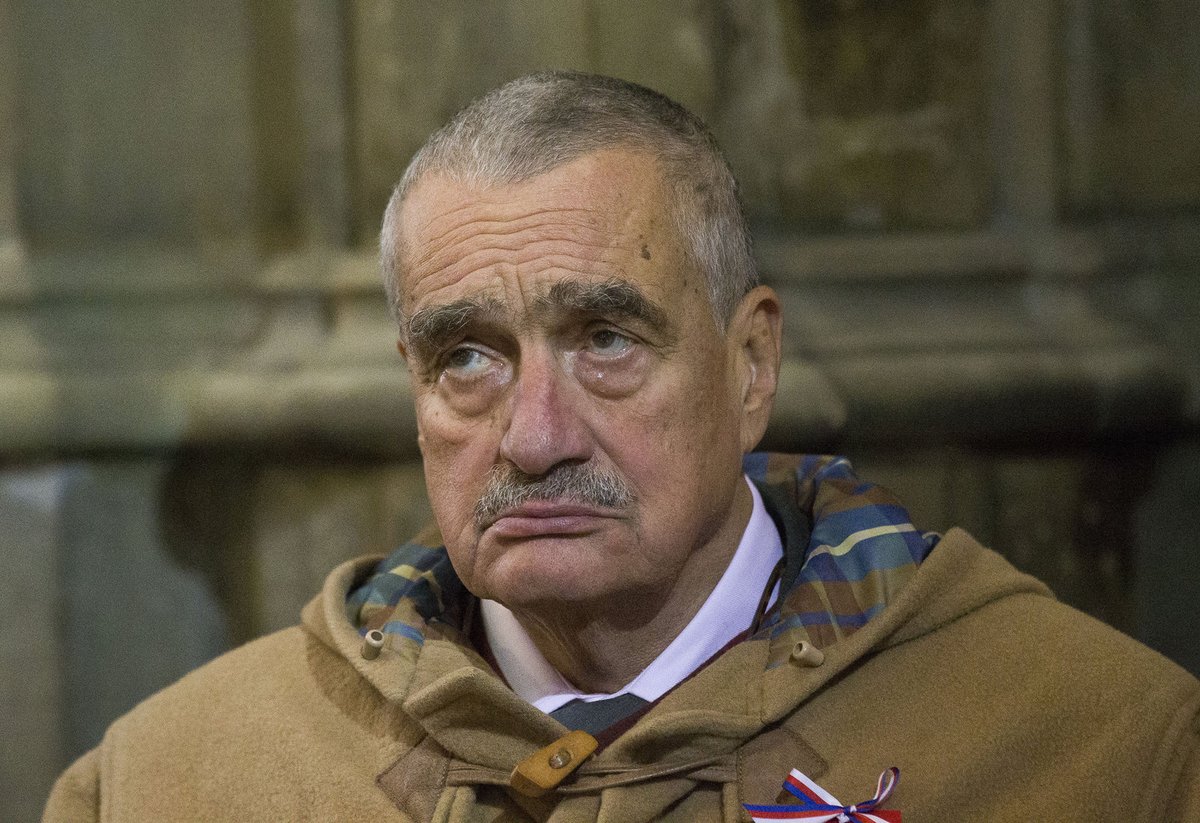 Karel Schwarzenberg na zádušní mši za Václava Havla (18.12.2016).