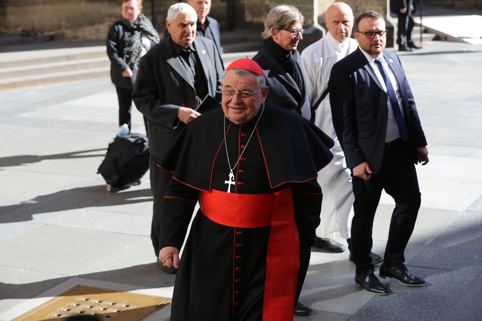 Poklonit Gottovi se přijde i kardinál Dominik Duka.
