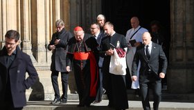 Zádušní mše za Karla Gotta v katedrále svatého Víta: Kardinál Dominik Duka