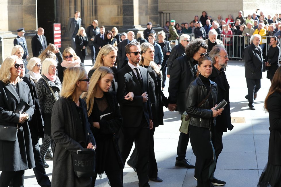 Zádušní mše za Karla Gotta v katedrále svatého Víta: Kateřina Brožová