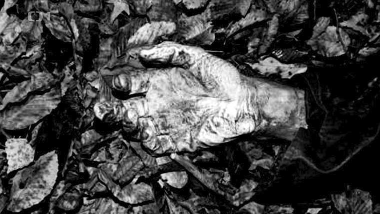 Obyvatel modrého stanu zemřel v lesích na Rakovnicku v roce 2013
