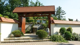 Jen kousek za pražskou Davlí je brána, která skrývá nádhernou japonskou zahradu