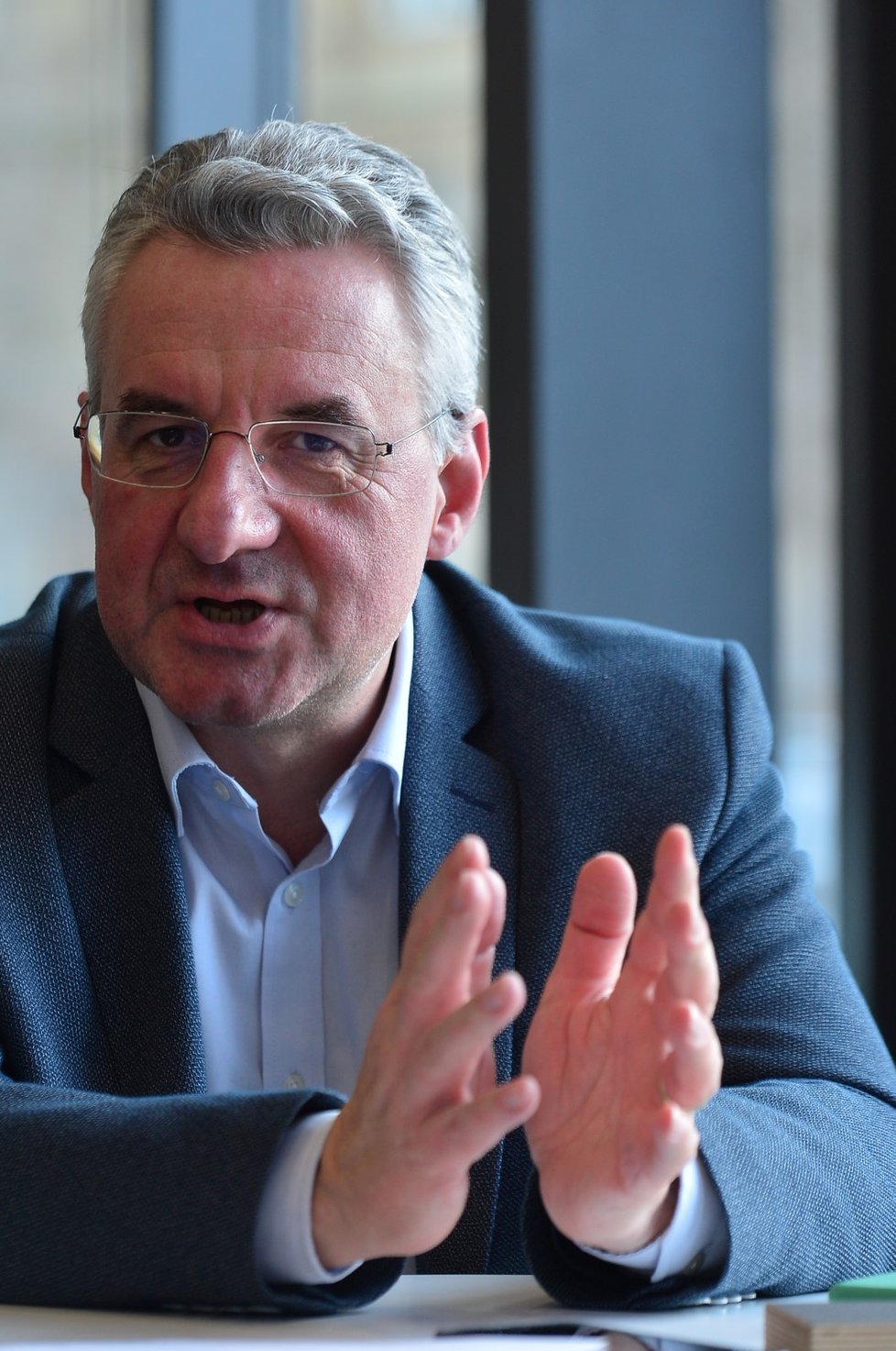 Lídr ODS do eurovoleb Jan Zahradil v rozhovoru pro Blesk (14. 2. 2019)