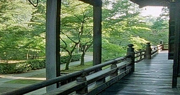 Japonci kladou důraz na to, aby do jejich obydlí volně vstupovala okolní příroda.